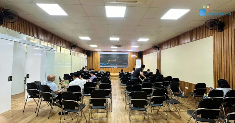 Hình ảnh thực tế màn hình LED Caliang P2.5 (2)